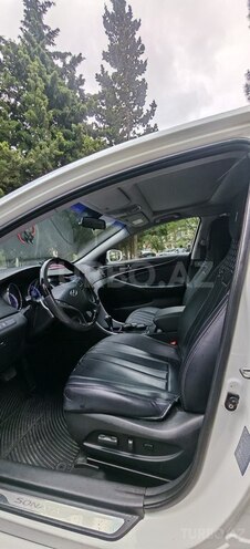 Hyundai Sonata-8