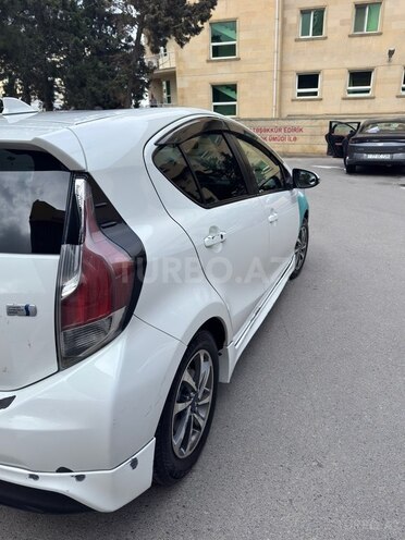 Toyota Aqua 2015, 238,000 km - 1.5 l - Bakı