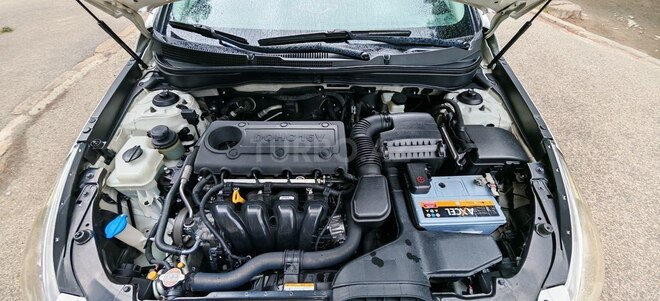 Hyundai Sonata-10
