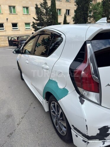 Toyota Aqua 2015, 238,000 km - 1.5 l - Bakı