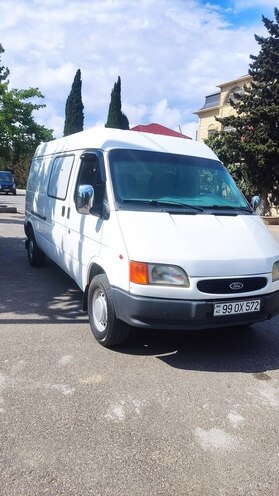 Ford Transit-2