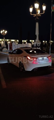Hyundai Elantra-17