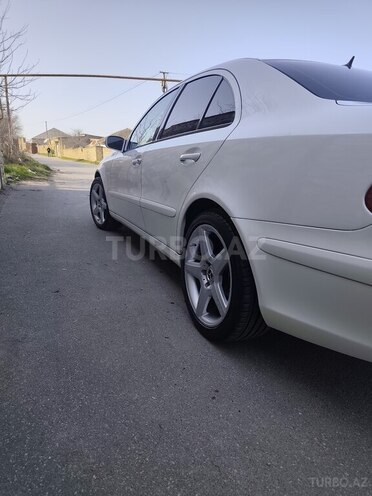 Mercedes E 200-3