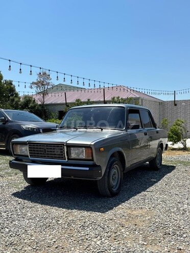 LADA (VAZ) 2107-1