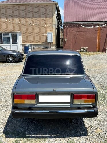 LADA (VAZ) 2107-2