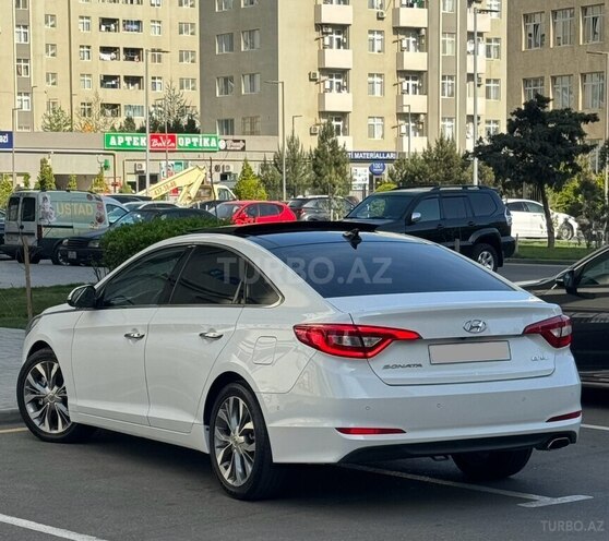 Hyundai Sonata-5