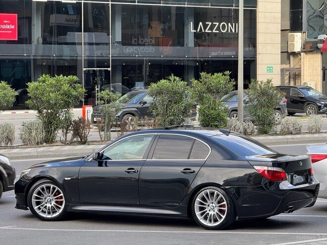 BMW 525-8