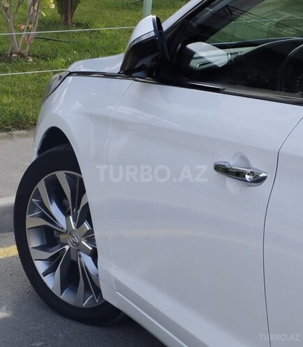 Hyundai Sonata-13