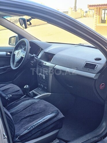 Opel Astra-11