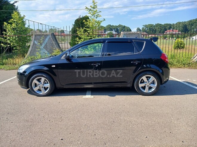 Kia Ceed-10