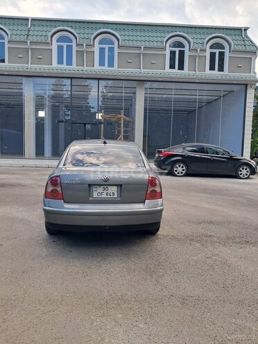 Volkswagen Passat-2