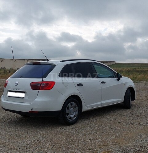SEAT Ibiza-4