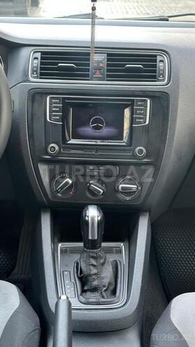 Volkswagen Jetta-9
