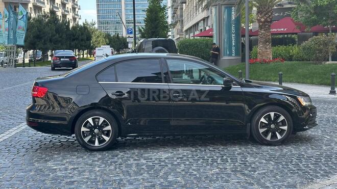 Volkswagen Jetta-7