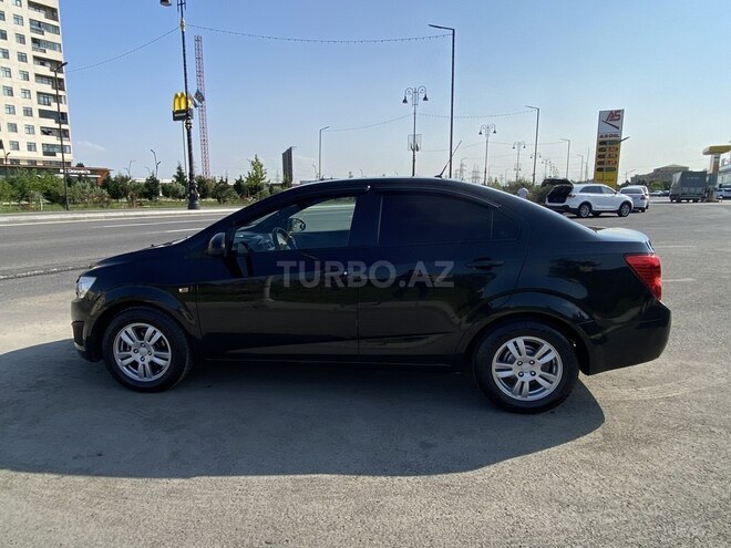 Chevrolet Aveo-6