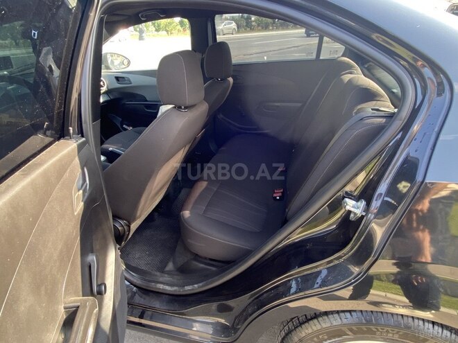 Chevrolet Aveo-7