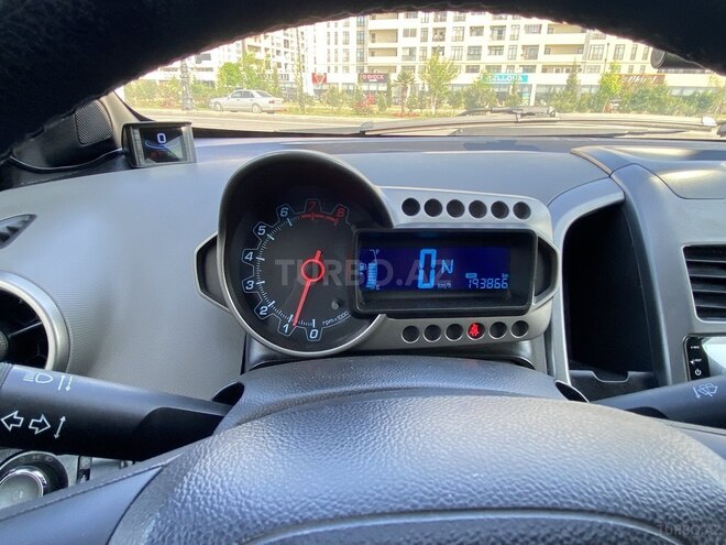 Chevrolet Aveo-4