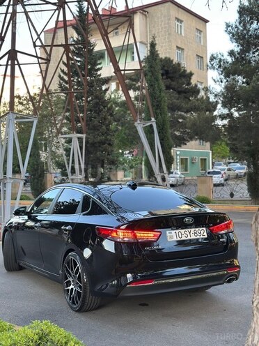 Kia Optima-4