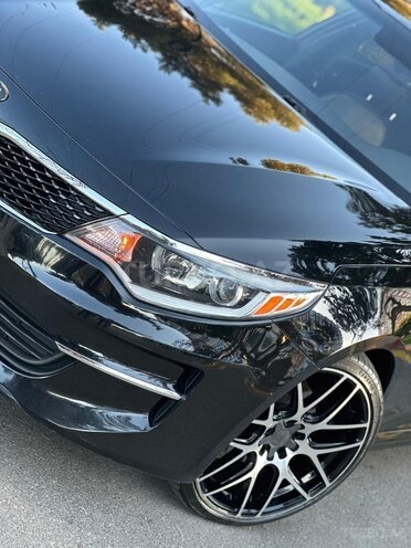 Kia Optima-5