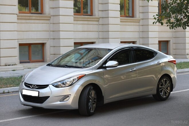 Hyundai Elantra-6