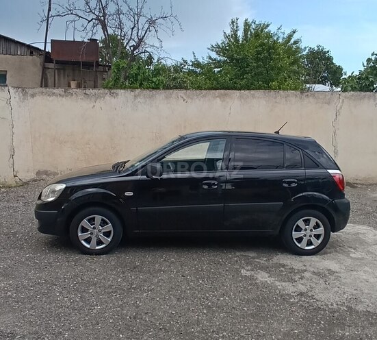 Kia Rio-11