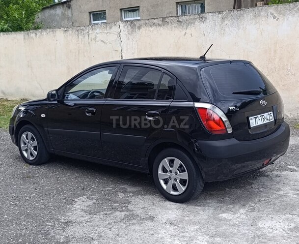 Kia Rio-13