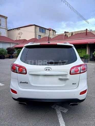 Hyundai Santa Fe-5