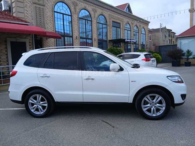 Hyundai Santa Fe-3