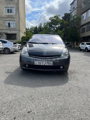 Toyota Prius-1