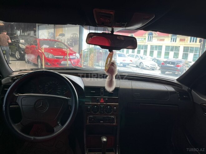 Mercedes C 180-4