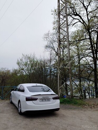 Chevrolet Malibu-5