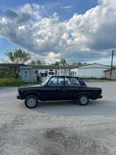 LADA (VAZ) 2107-2