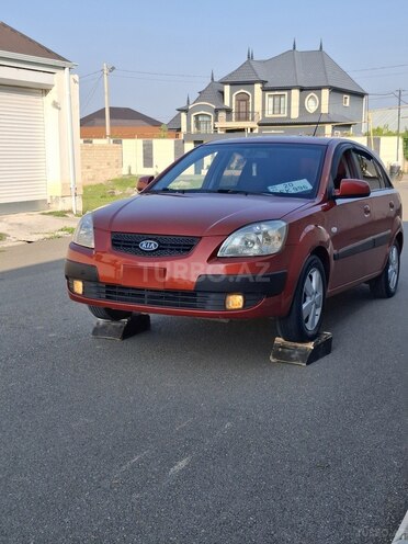 Kia Rio-5