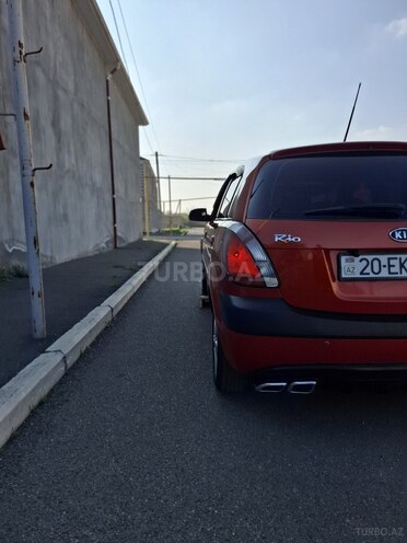 Kia Rio-3
