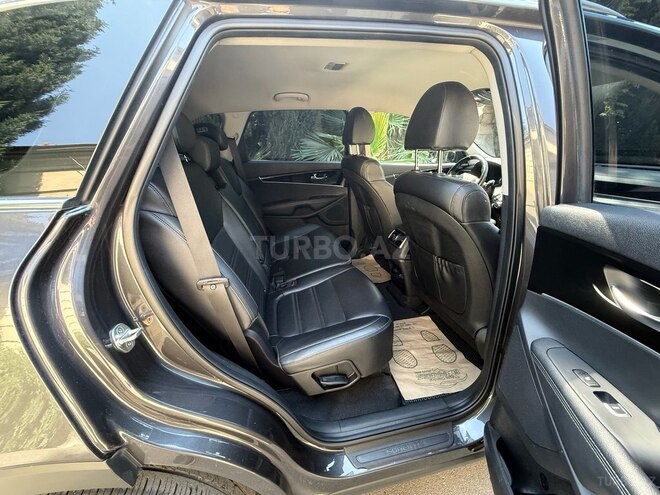 Kia Sorento-10