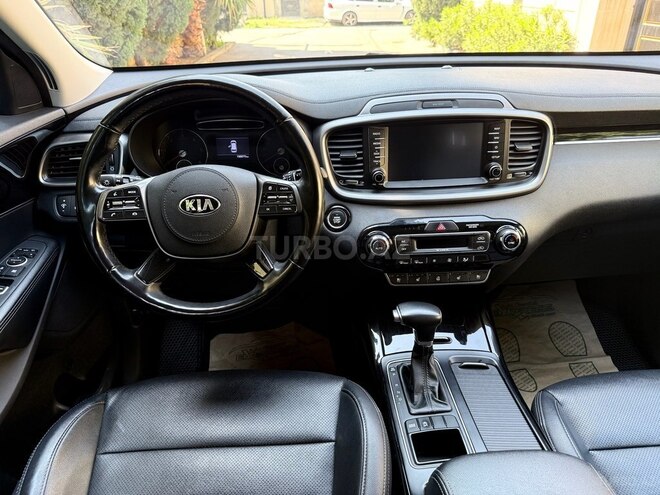 Kia Sorento-14