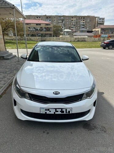 Kia Optima-1