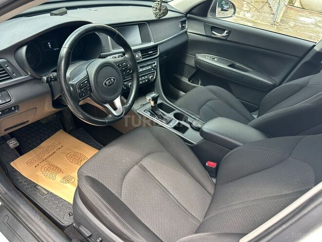 Kia Optima-11