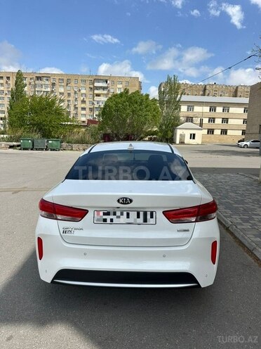 Kia Optima-3