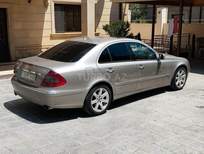 Mercedes E 280-3