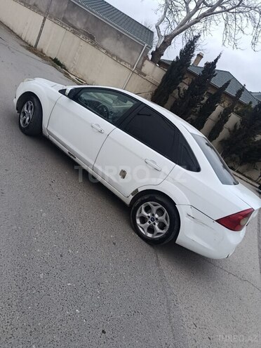 Ford Focus-7