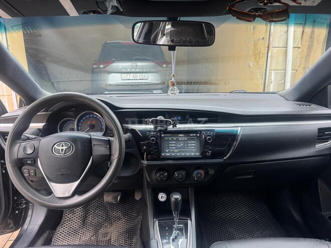 Toyota Corolla-4