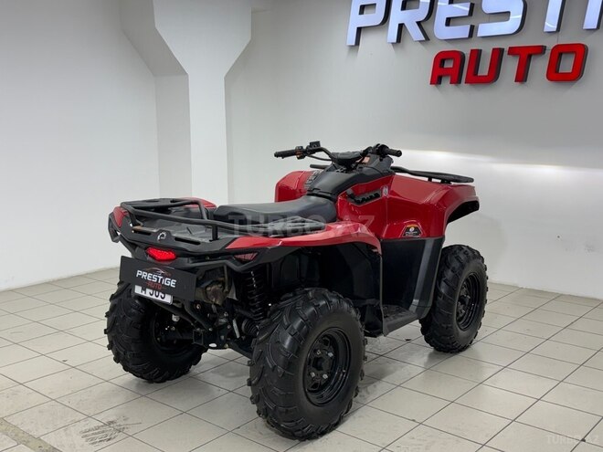 Can-Am Outlander 570-8
