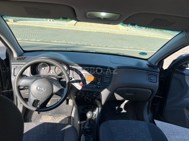 Kia Rio-7