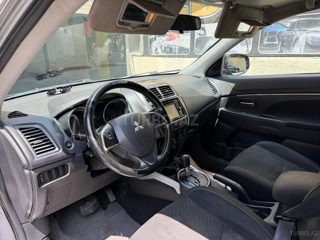 Mitsubishi ASX-2