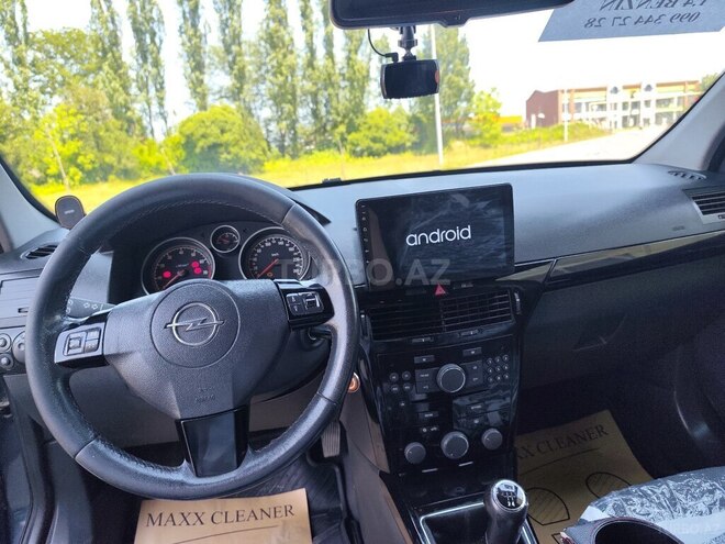 Opel Astra-12