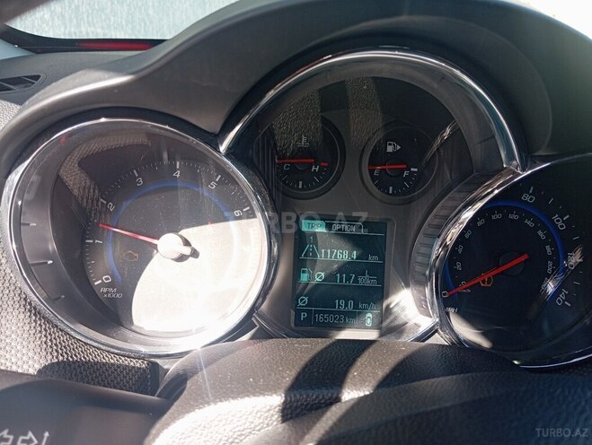 Chevrolet Cruze-8