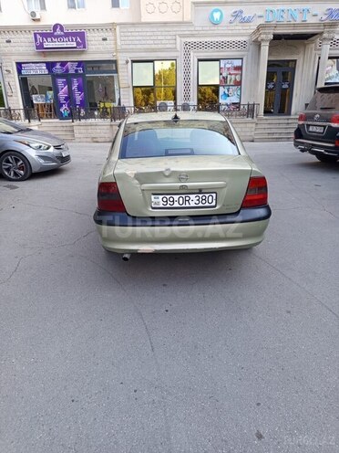 Opel Vectra-2