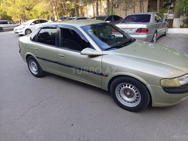 Opel Vectra-3