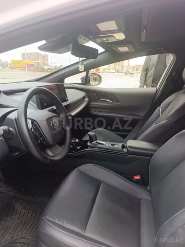 Toyota Prius-8